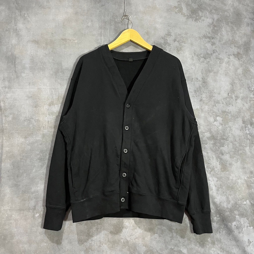 Cardigan uniqlo hitam original second preloved 122