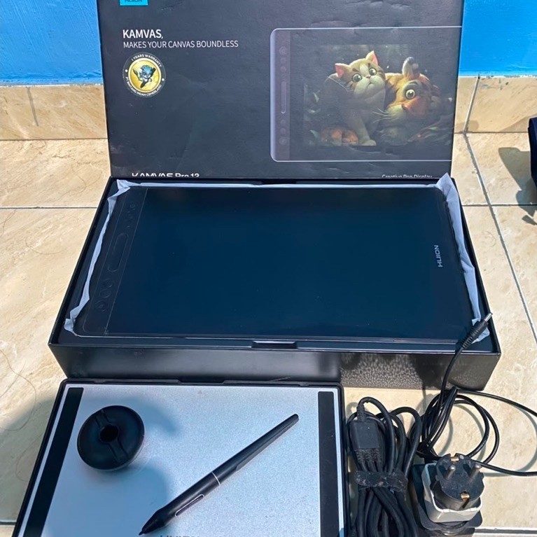 Pen display Huion Kamvas Pro 13