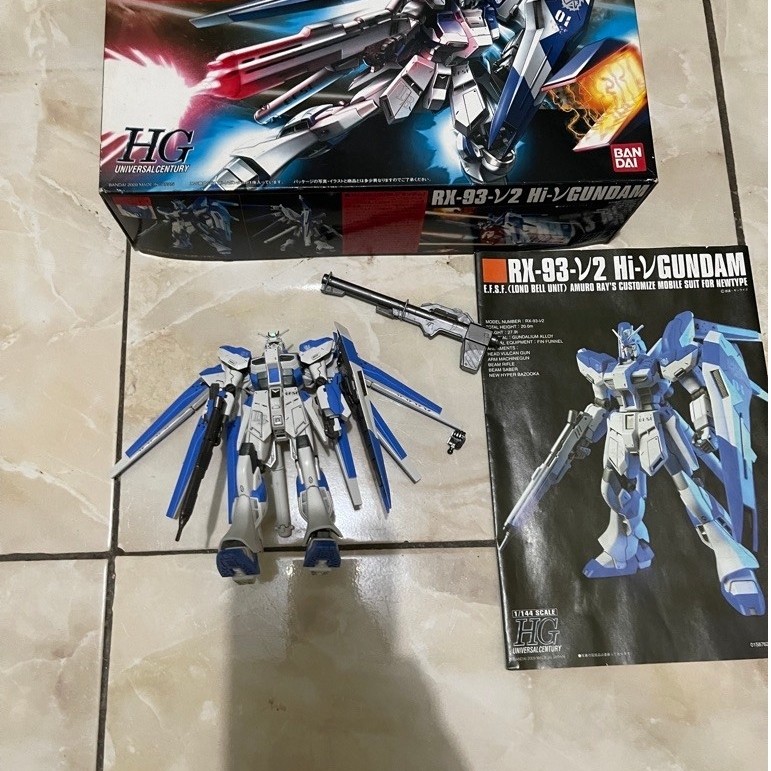 HG Hi Nu Gundam - Bandai