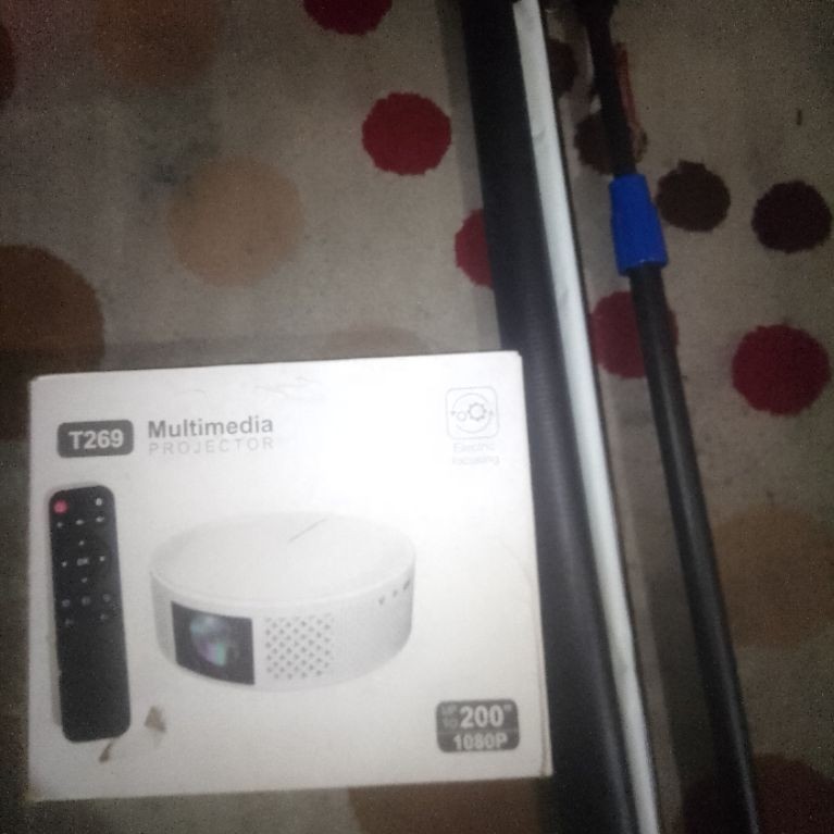 Proyektor T269 Multimedia Lengkap dengan layar