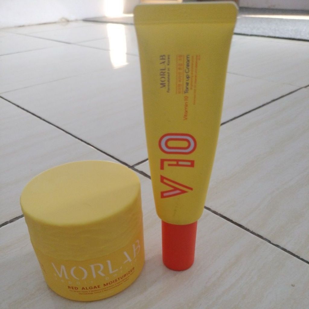 Prelove MORLAB red algae moisturizer & V 10 vitamin 10 tone up cream