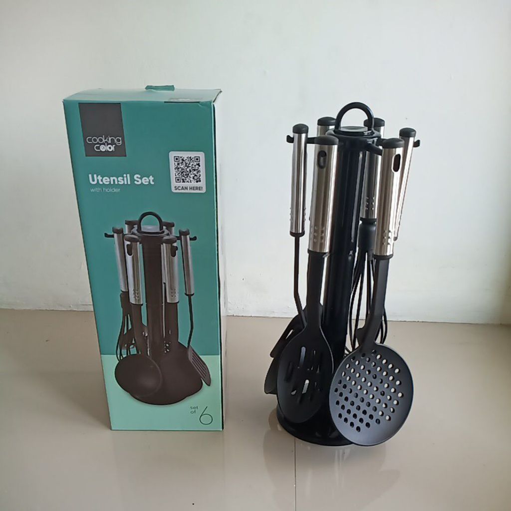 Utensil set with holder cooking color informa