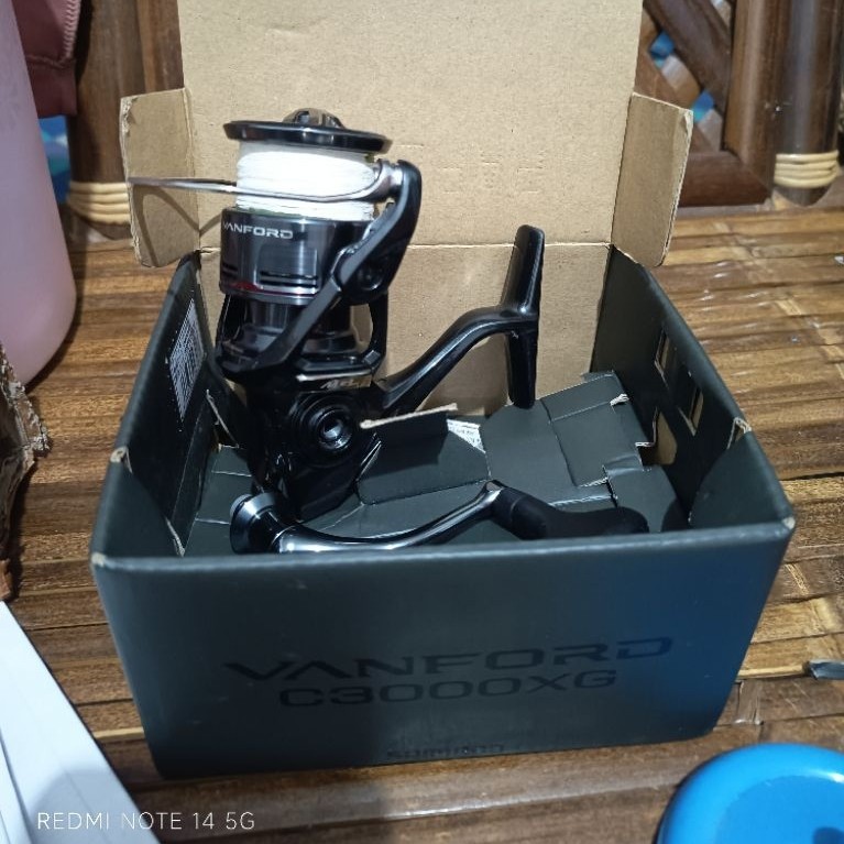Reel Pancing VANFORD C3000XG Spinning Reel Hitam