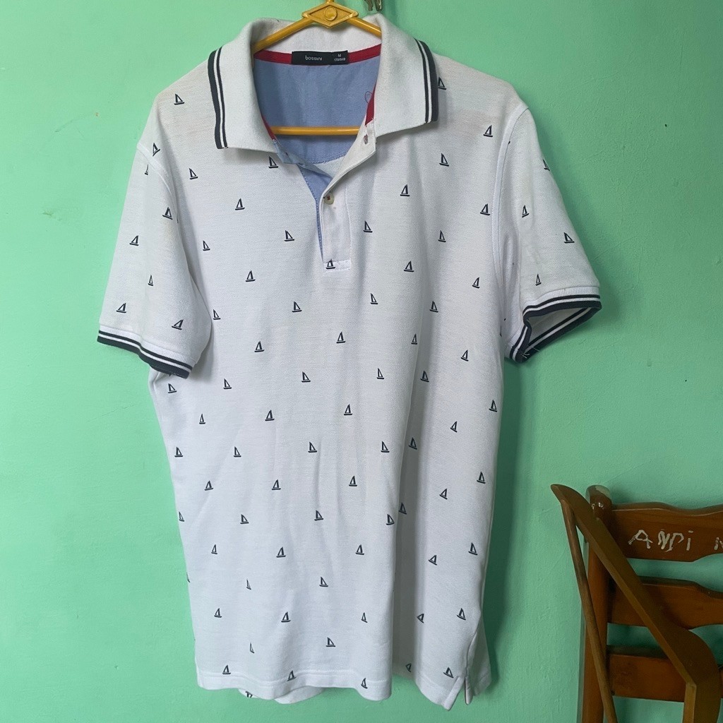 kaos kerah Bossini
