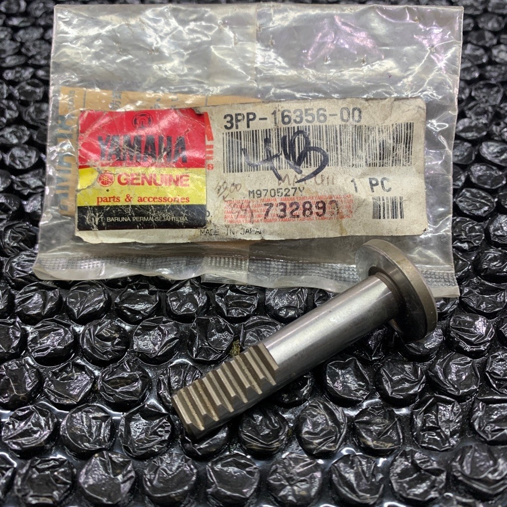 AS STUT PAYUNG AS STUD STUT KOPLING F1ZR KOPLING Asli Ori NOS YAMAHA GENUINE PARTS / YGP 3PP - 16356