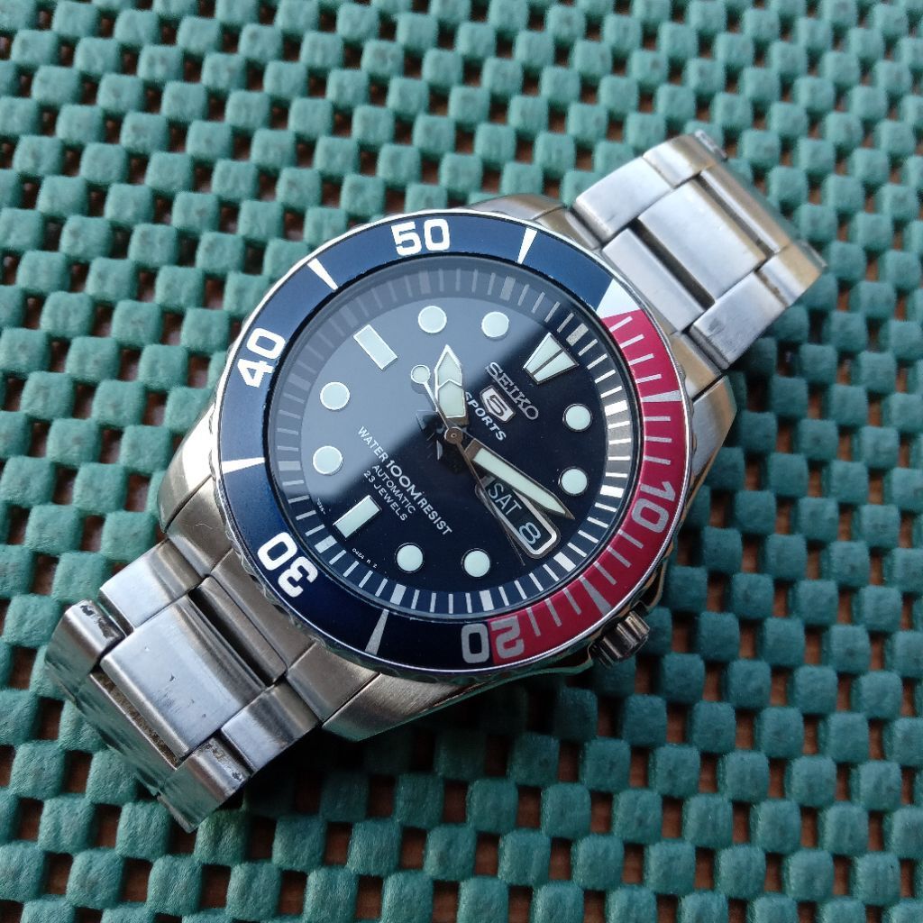 Collector Item Seiko SNZF15K1 Sea Urchin Pepsi Original Favorit