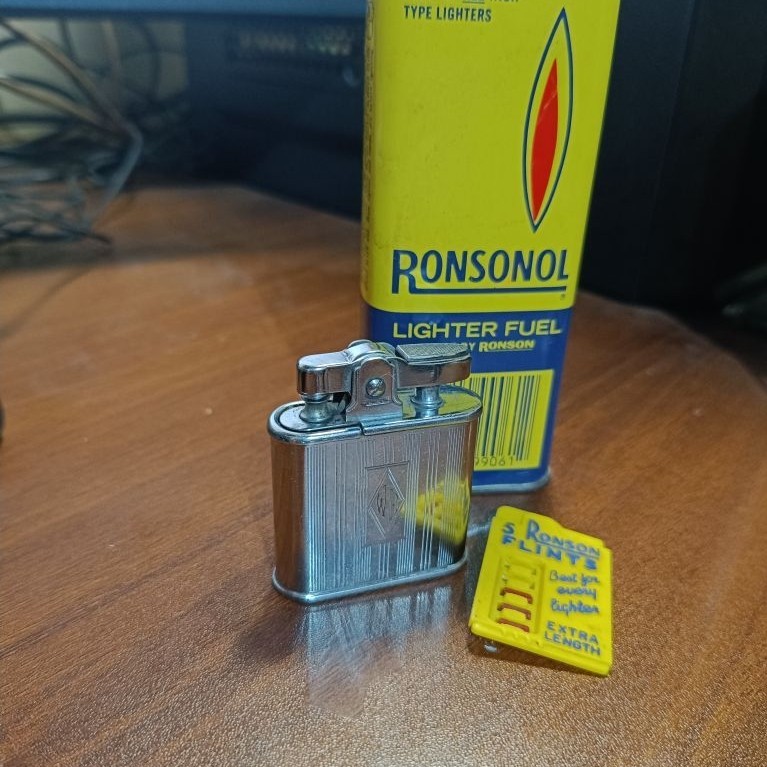 Ronson Whirlwind - Vintage Lighter Made in USA 1950's - KoreK Antik Jadul