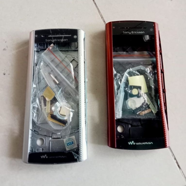 Casing Sony Ericsson w902 fullset