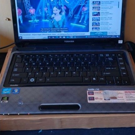 laptop core i7 thosiba
