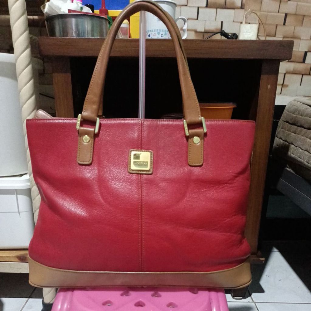tas kulit sapi asli brand capacci preloved