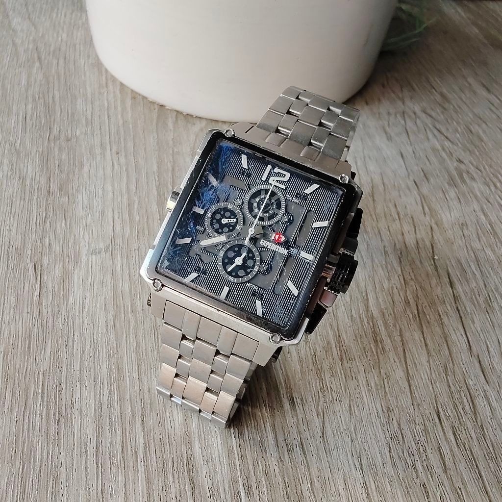 Jam Tangan Preloved Pria Expedition E6618M All Stainless Steel Solid