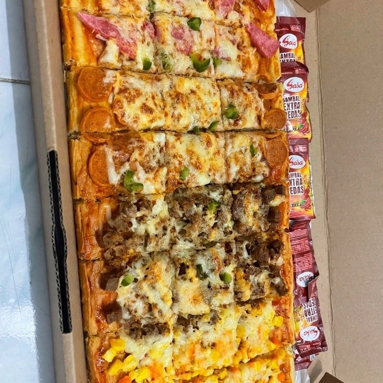 Pizza Limo Long 20x40 by. Rumah Cantika