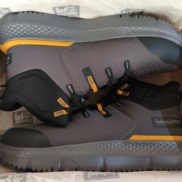Sepatu Timberland PRO Men's Intercept Mid Steel Toe Work Sneaker