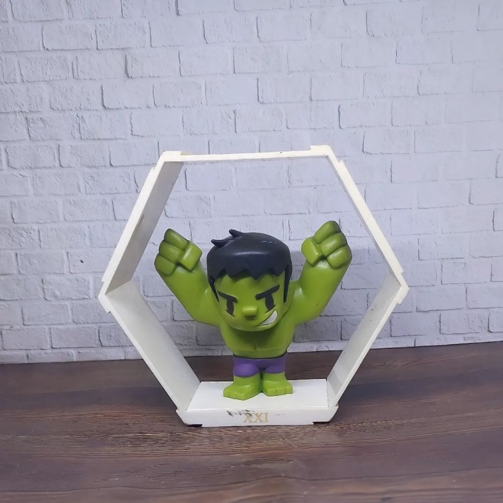 Preloved Hexagon Hulk Marvel Avengers Cinema XXI