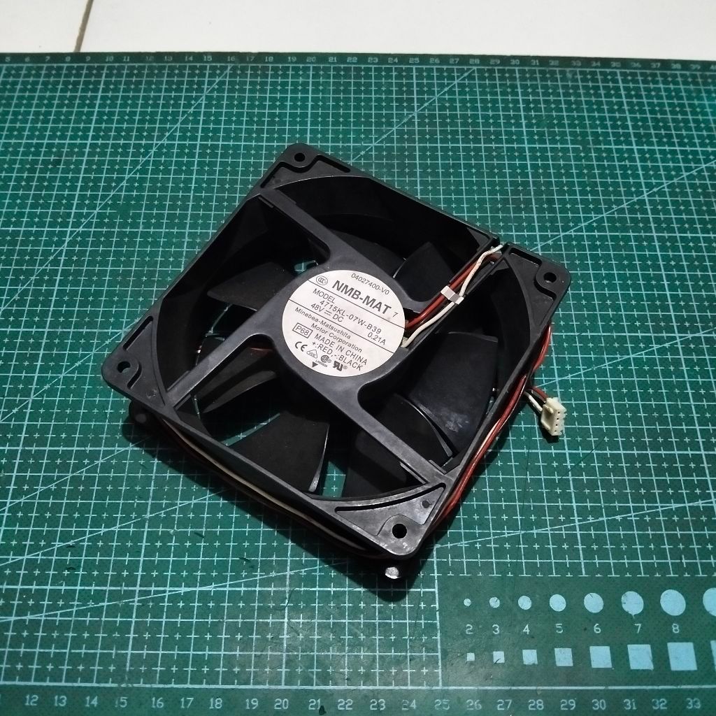 Kipas Fan DC 48V NMB-MAT Ukuran 12×12 Brushless Bekas
