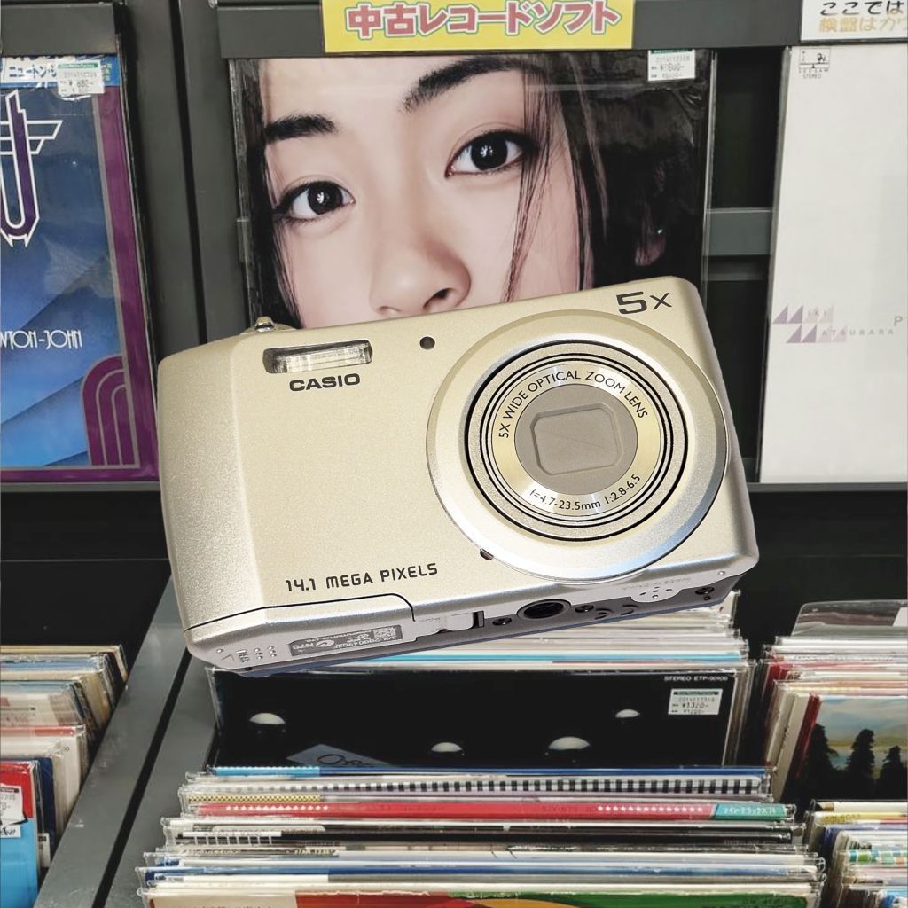 (BACA DESKRIPSI) CASIO QV R-200 + CANON IXUS 125 HS digicam
