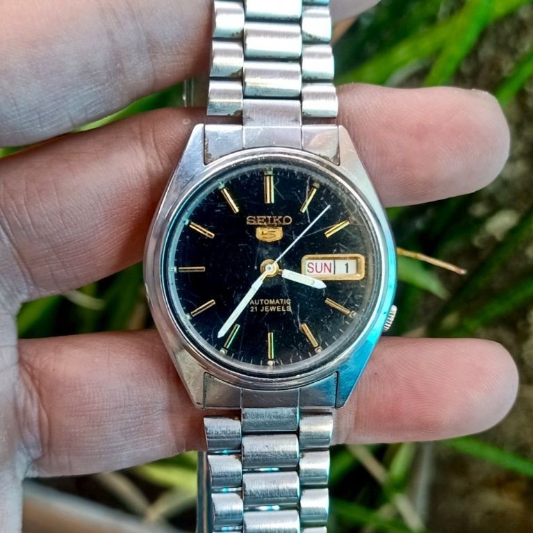 Jam Tangan Seiko Vintage Black Dial Automatic 7009