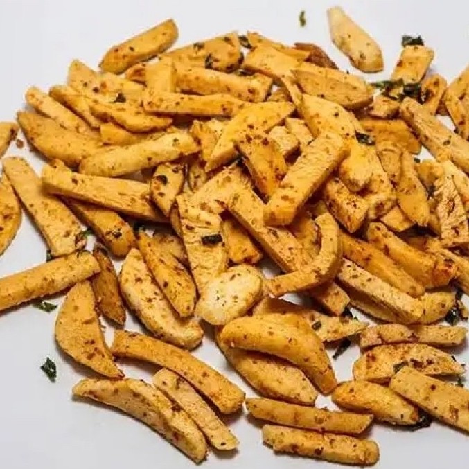 Camilan batang renyah bumbu kering snack kering pedas