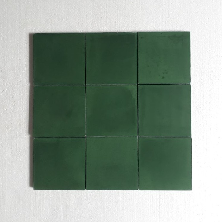 UBIN KLASIK POLOS ( 20 X 20 CM) / TEGEL SEMEN