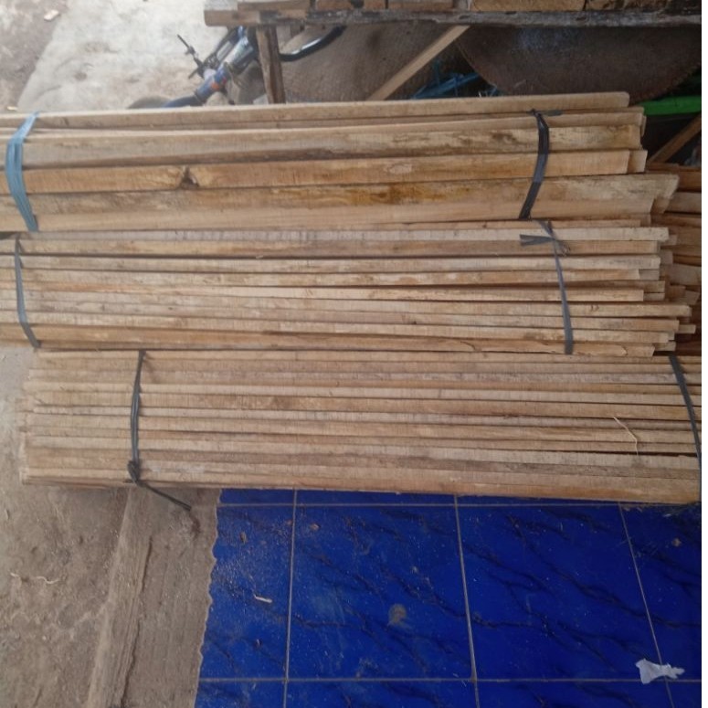 Reng kayu