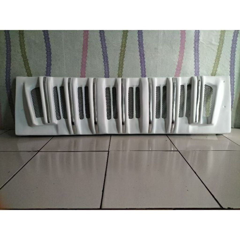 grill variasi TRAGA warna putih