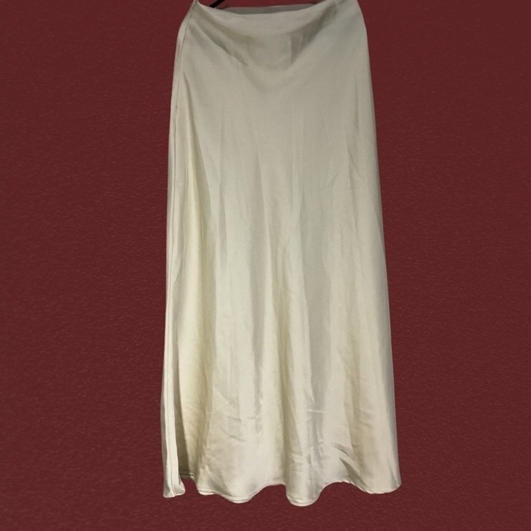 Maxi Skrit Satin Ivory Forume