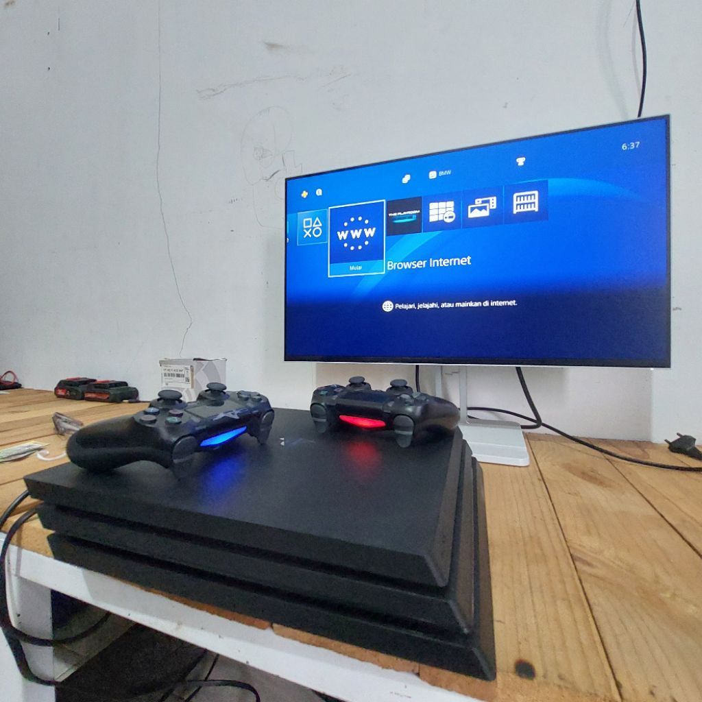 PLAYSTATION PS4 PRO 1TB ORIGINAL PLUS TV