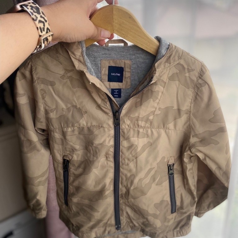 jaket GAP anak laki laki keren .jaket jeans baby GAP keren banget. jaket denim baby gap keren banget