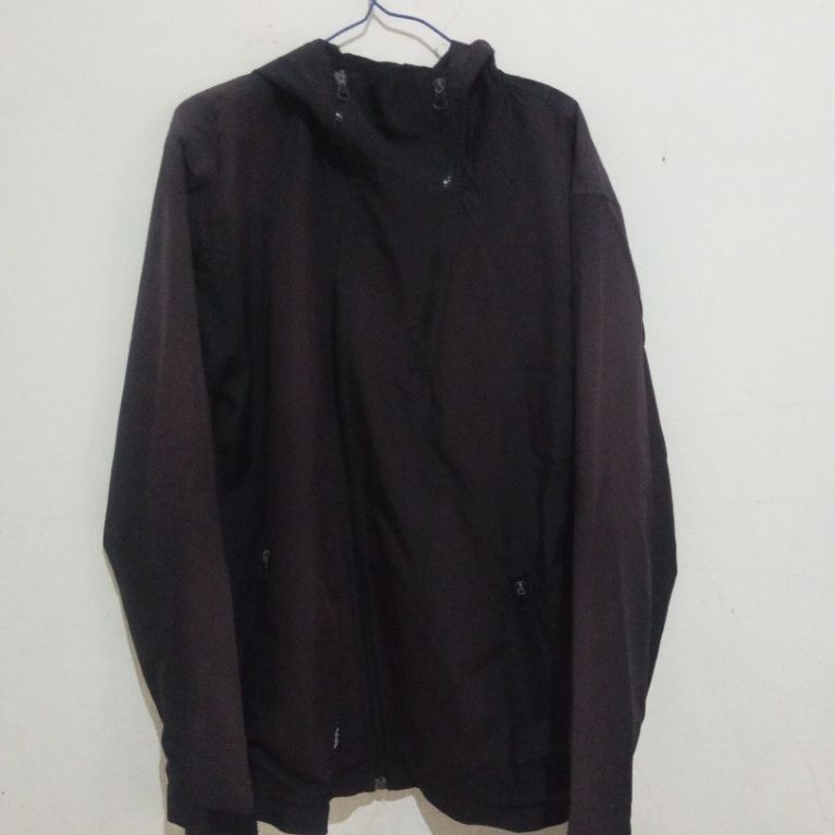 Jaket epidemic windbreaker, cocok buat motoran