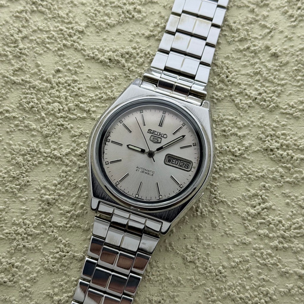 Arloji Jam tangan Seiko 5 Spesial Salmon Dial Second Preloved