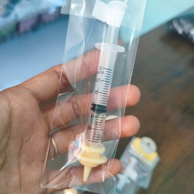 spuit dot_ dot bayi kucing_ dot kucing spuit_ pintil  spuit dot