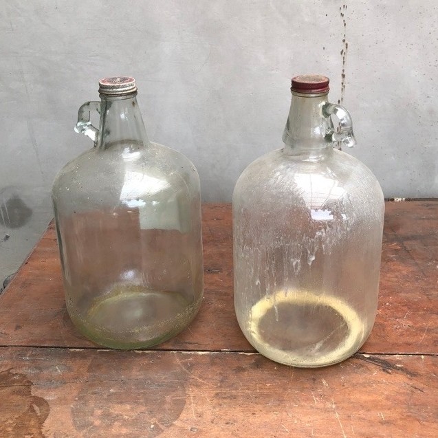 Pajangan botol kaca galon jumbo antik
