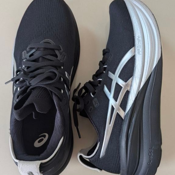 Asics Gel Nimbus 28 Second Original Sepatu Running