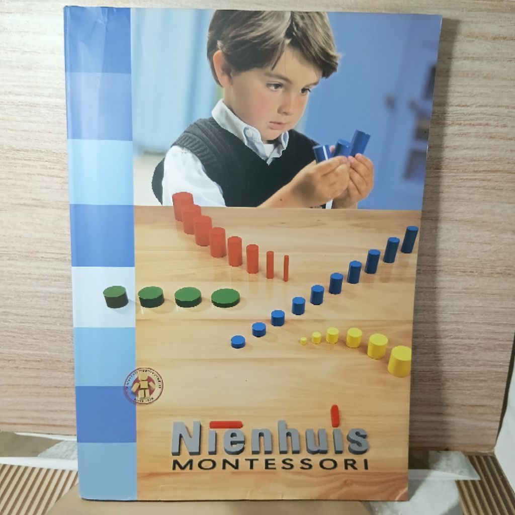 Buku Nienhuis Montessori Method