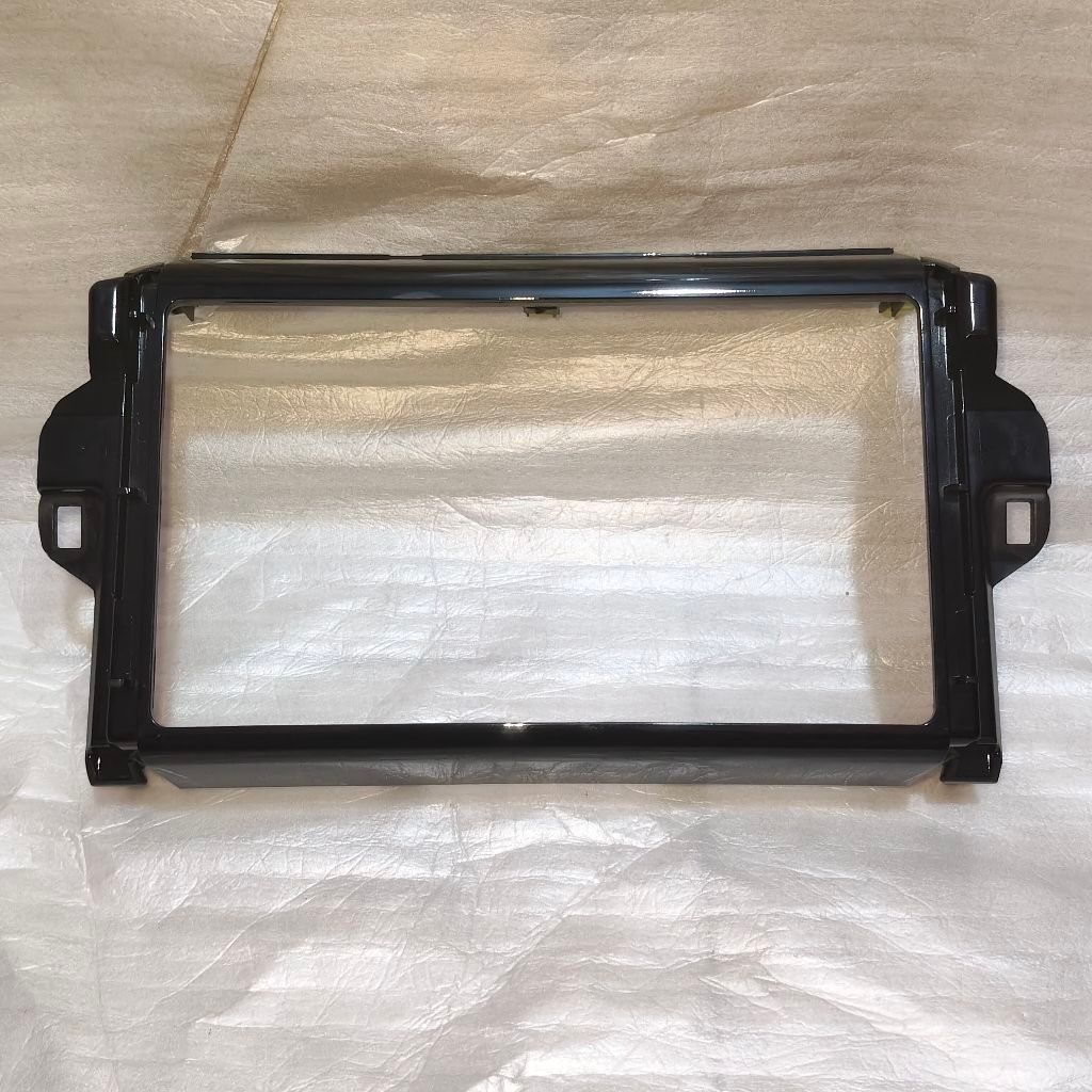 frame head unit Fortuner vrz 10 inchi original Toyota