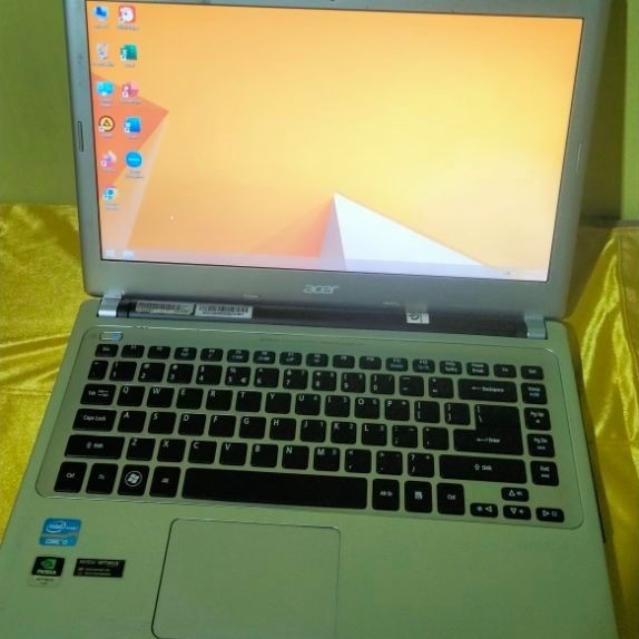 Acer Aspire V5-471G 14"Intel Core i5