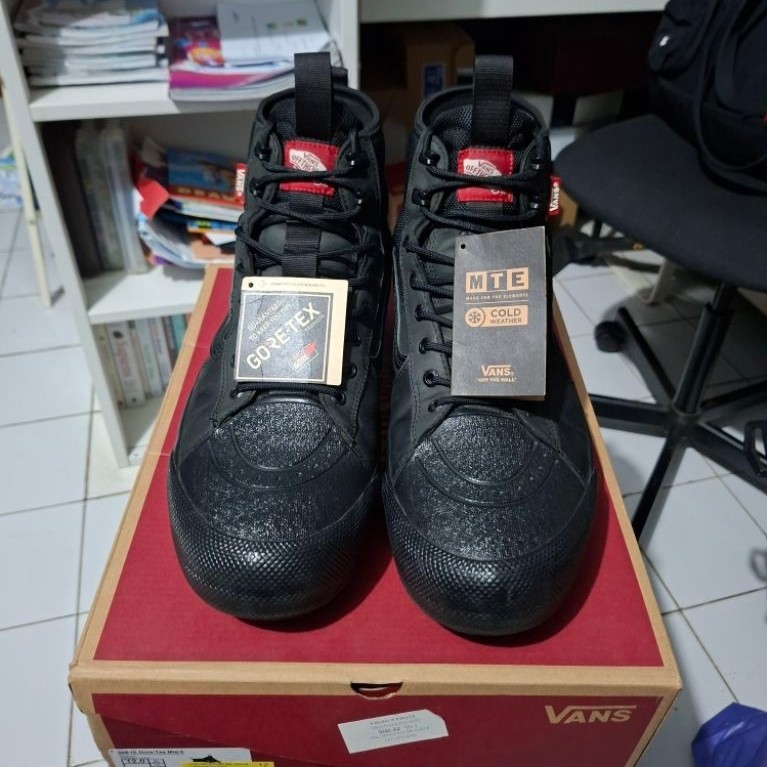 Sepatu Vans Sk8-Hi Gore-Tex Mte-3 Blackout Original - Size 46