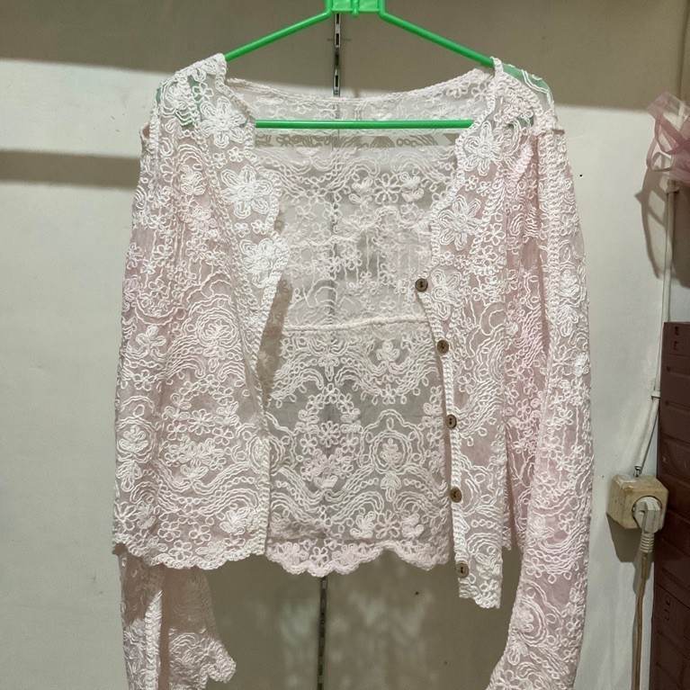 Outer pantai brukat aesthetic cardi pl soft pink