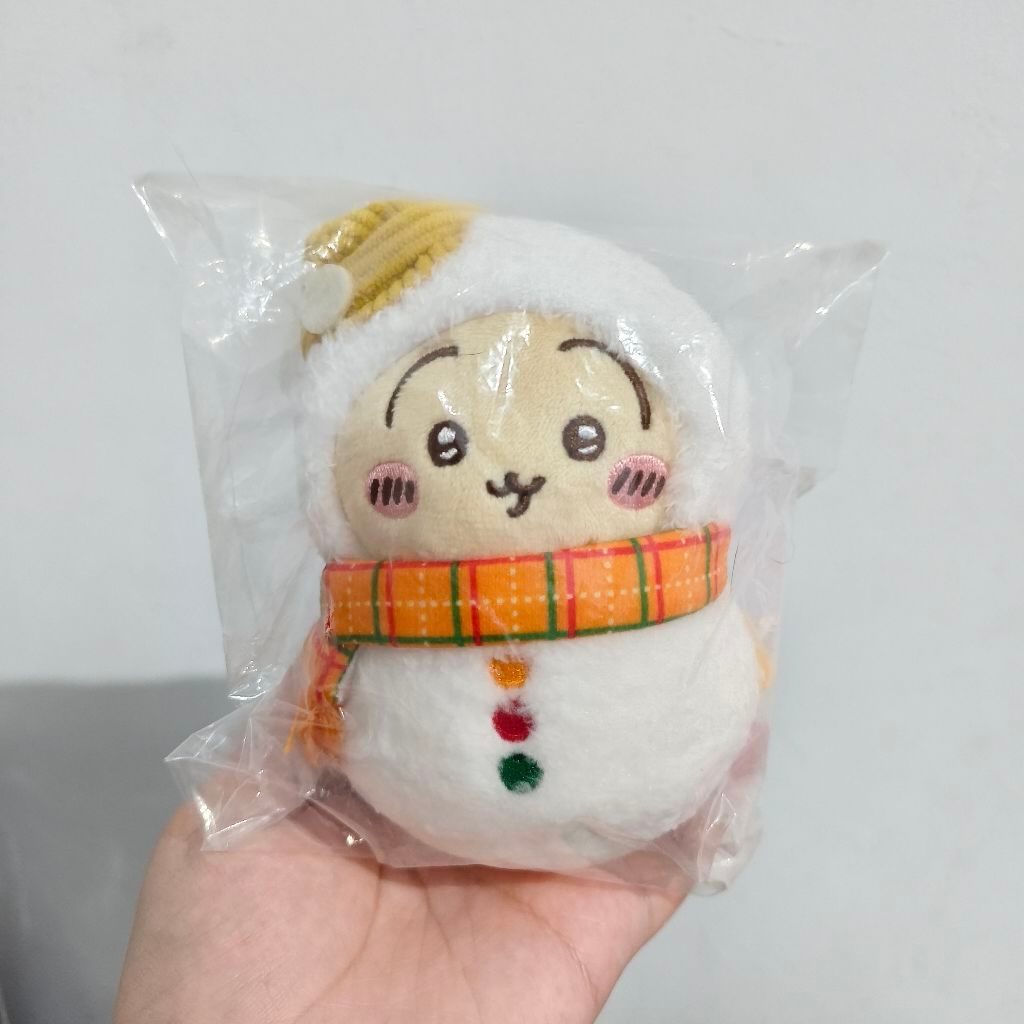 Usagi chiikawa snowman kuji keychain new