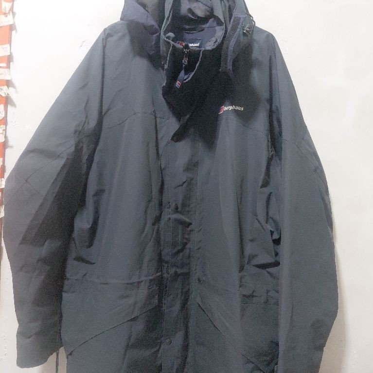 Jaket berghaus gropcore