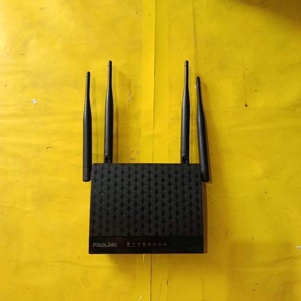 PROLINK PRC3801  DUAL BAND ROUTER WIRELESS