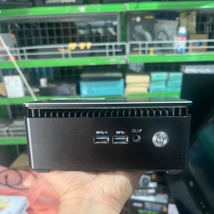 MINI PC WEARNES MP-701FLU / MSI CUBI 3 SILENT(Bekas)