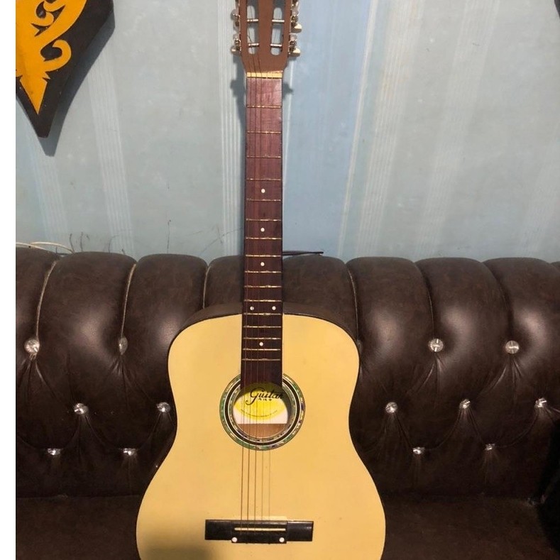 [Nego] Gitar Akustik Solid Body Warna Krem dengan Fingerboard Cokelat