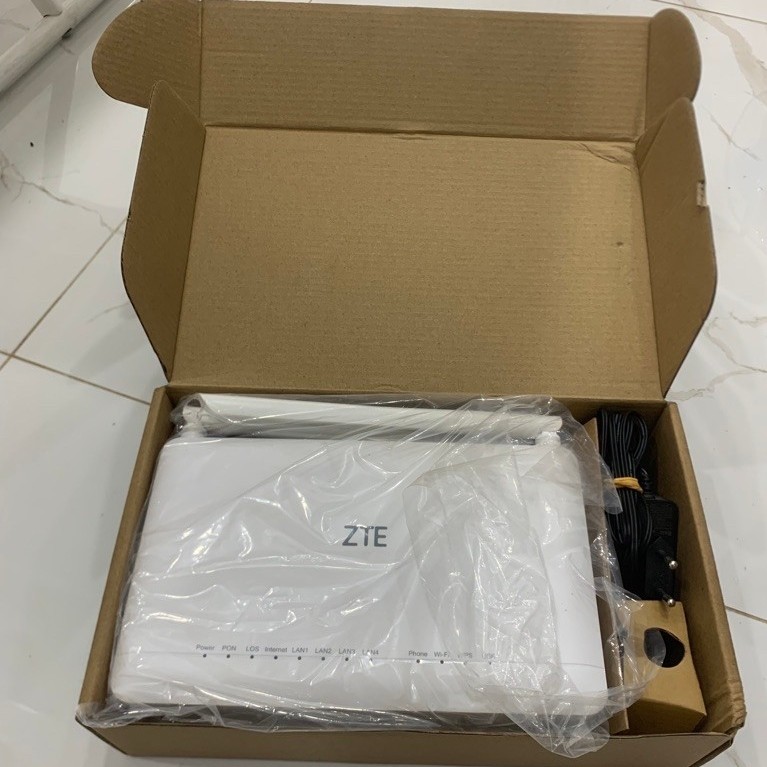 Modem Router GPON ZTE F670L 98% Baru Port hijau