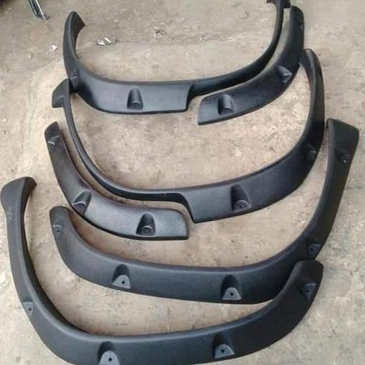 over fender Vitara/escudo