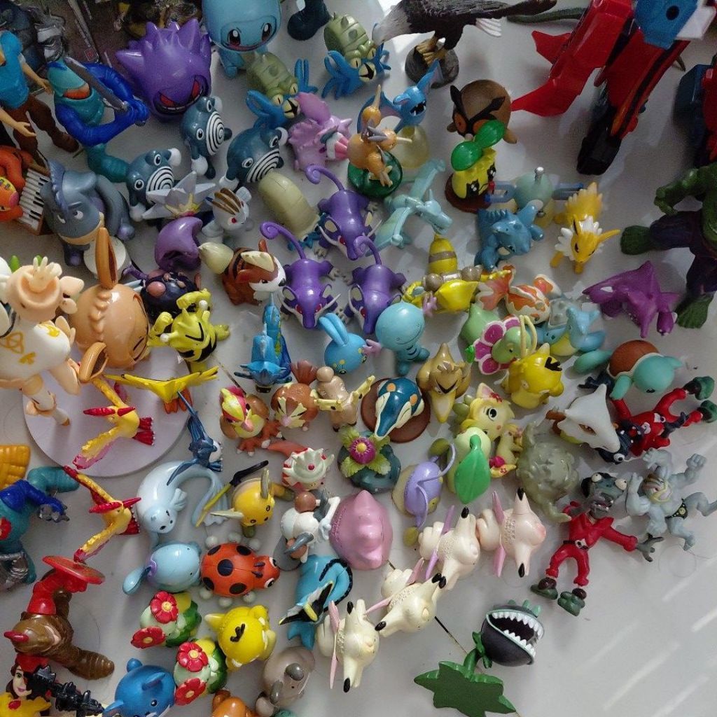 Pokemon figure jadul brand tomy