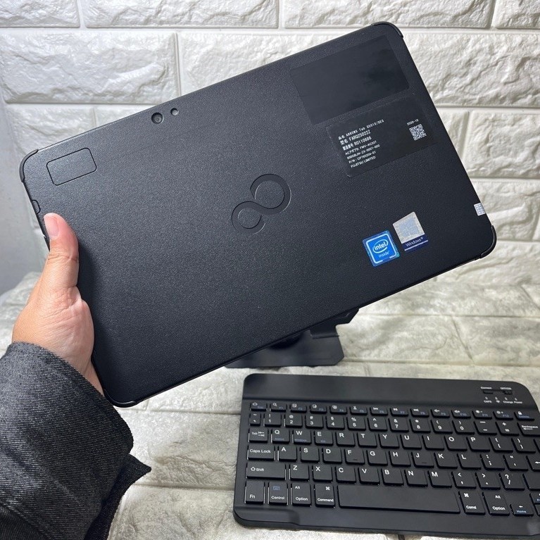 Fujitsu Tablet Touchscreen Jari Berkualitas Free mouse dan Tas