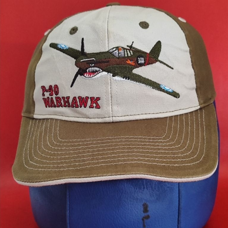 Topi USS Pesawat P40 Warhawk
