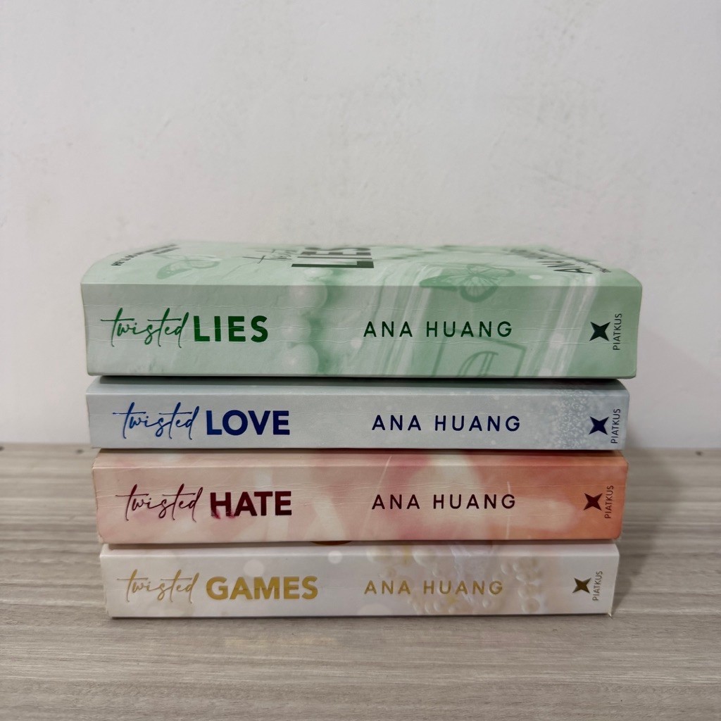 Preloved Twisted Series Ana Huang English Paperback | Twisted Love, Twisted Games, Twisted Hate, Twi