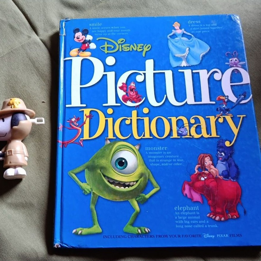 Disney Picture Dictionary (HC)